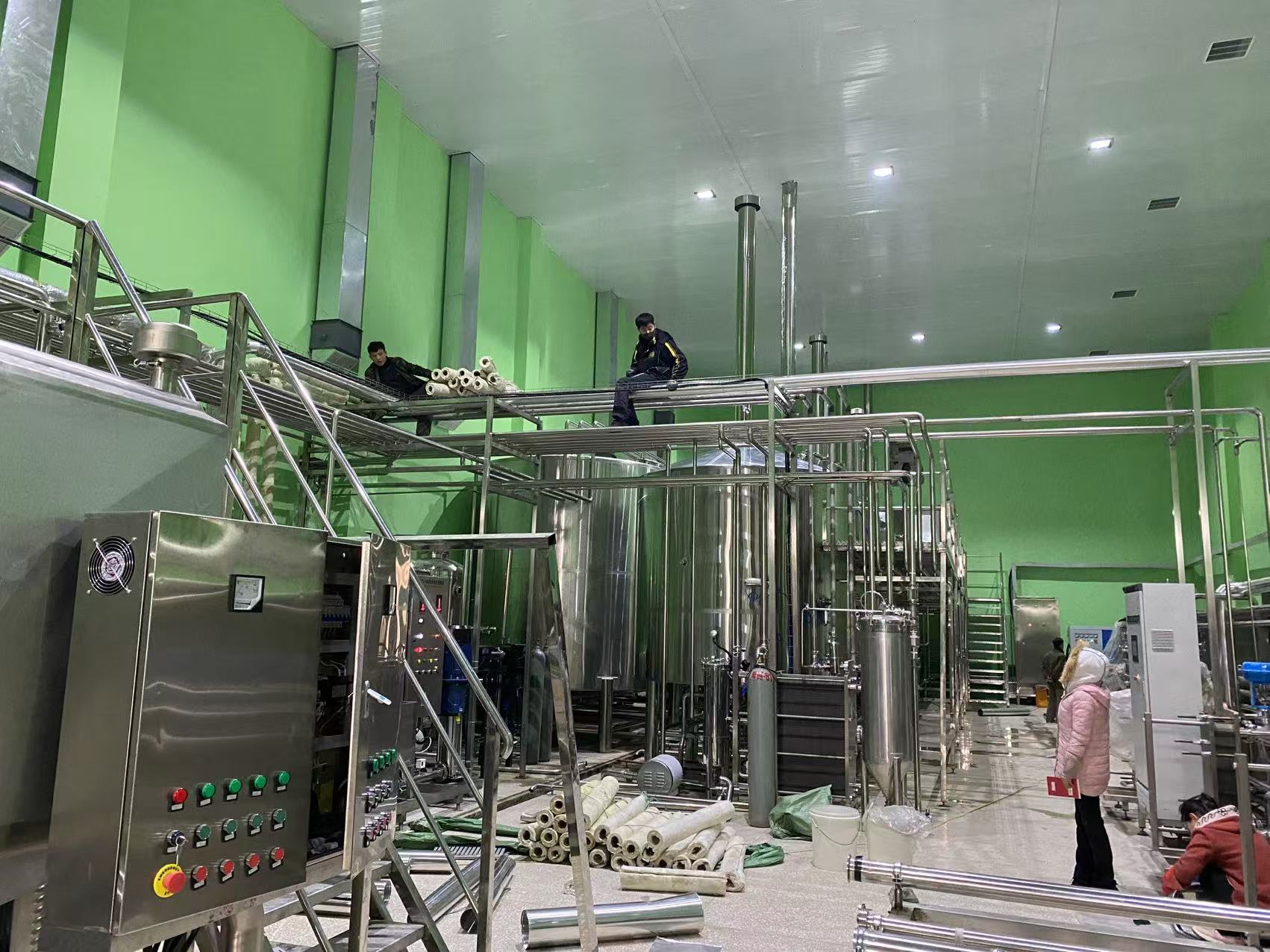 酉阳精酿啤酒设备厂—精酿啤酒设备制造：传承工艺与创新科技的交融